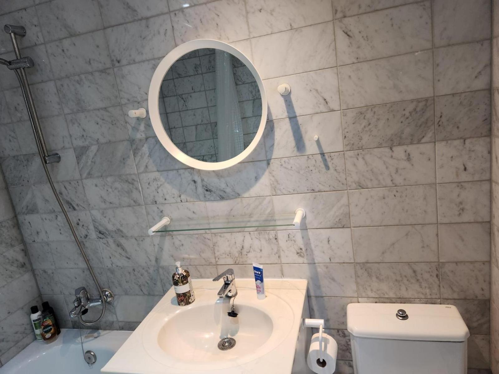 New With Ac Central Suites With Pool Access And Squash Courts! Sleeps Family Or 4 Guests Gibraltár Kültér fotó