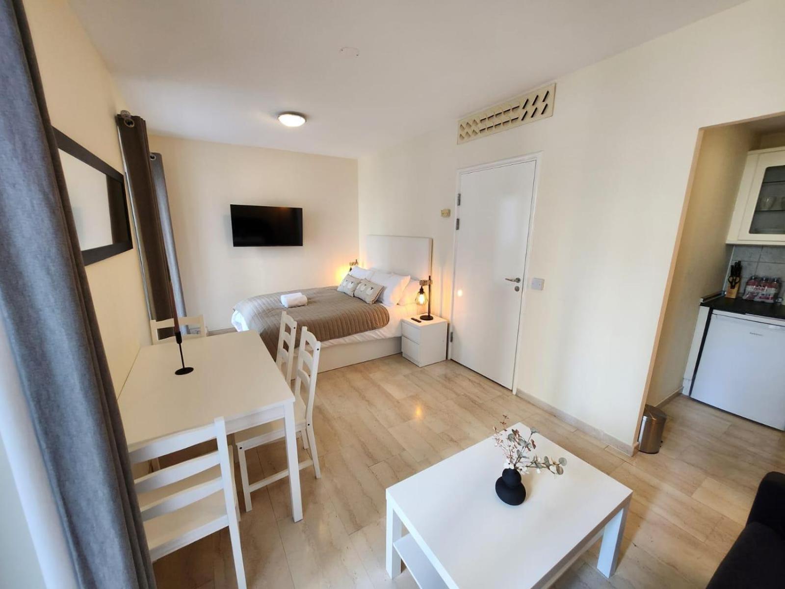 New With Ac Central Suites With Pool Access And Squash Courts! Sleeps Family Or 4 Guests Gibraltár Kültér fotó