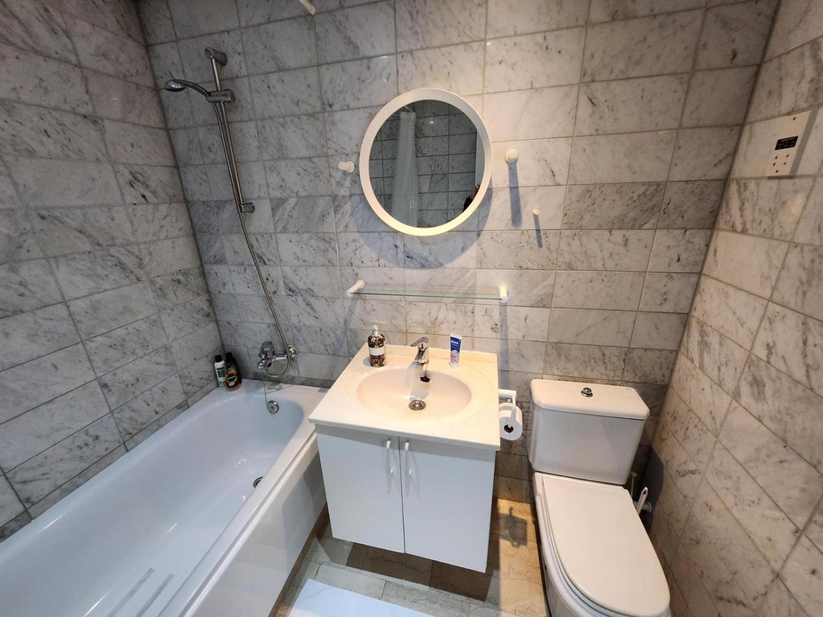 New With Ac Central Suites With Pool Access And Squash Courts! Sleeps Family Or 4 Guests Gibraltár Kültér fotó