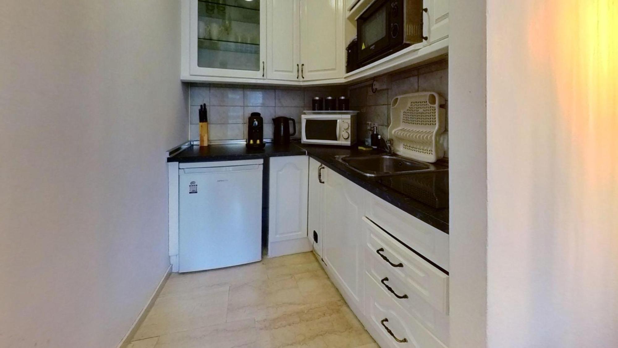 New With Ac Central Suites With Pool Access And Squash Courts! Sleeps Family Or 4 Guests Gibraltár Kültér fotó