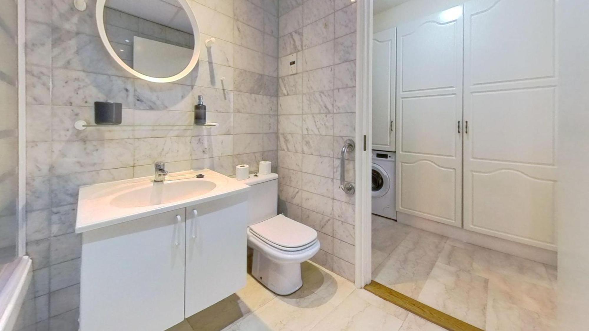New With Ac Central Suites With Pool Access And Squash Courts! Sleeps Family Or 4 Guests Gibraltár Kültér fotó